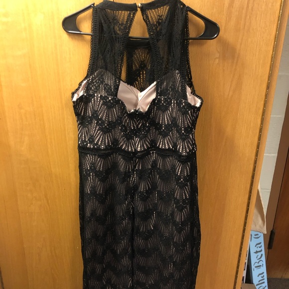 Super cute black dress. I’ve had it long enough and it doesn’t fit me anymore! - Picture 2 of 4